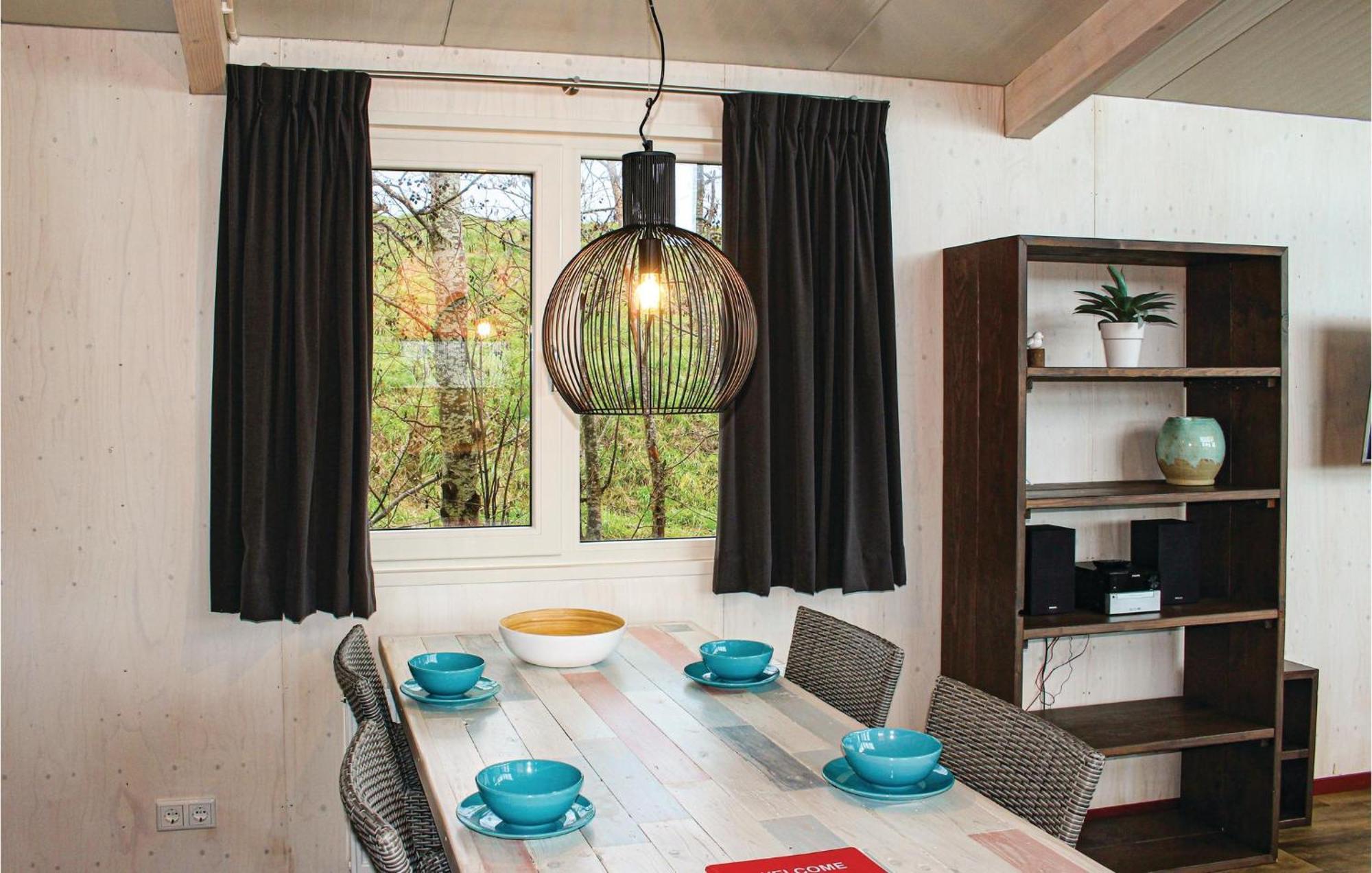 Beautiful Home In Sint-Annaland With Wifi 外观 照片